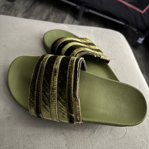 Adidas Slides - Picture 1 of 2
